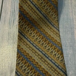 Vintage Retro Stylish Patterned Men's Tie in  Greens Blue and Gold